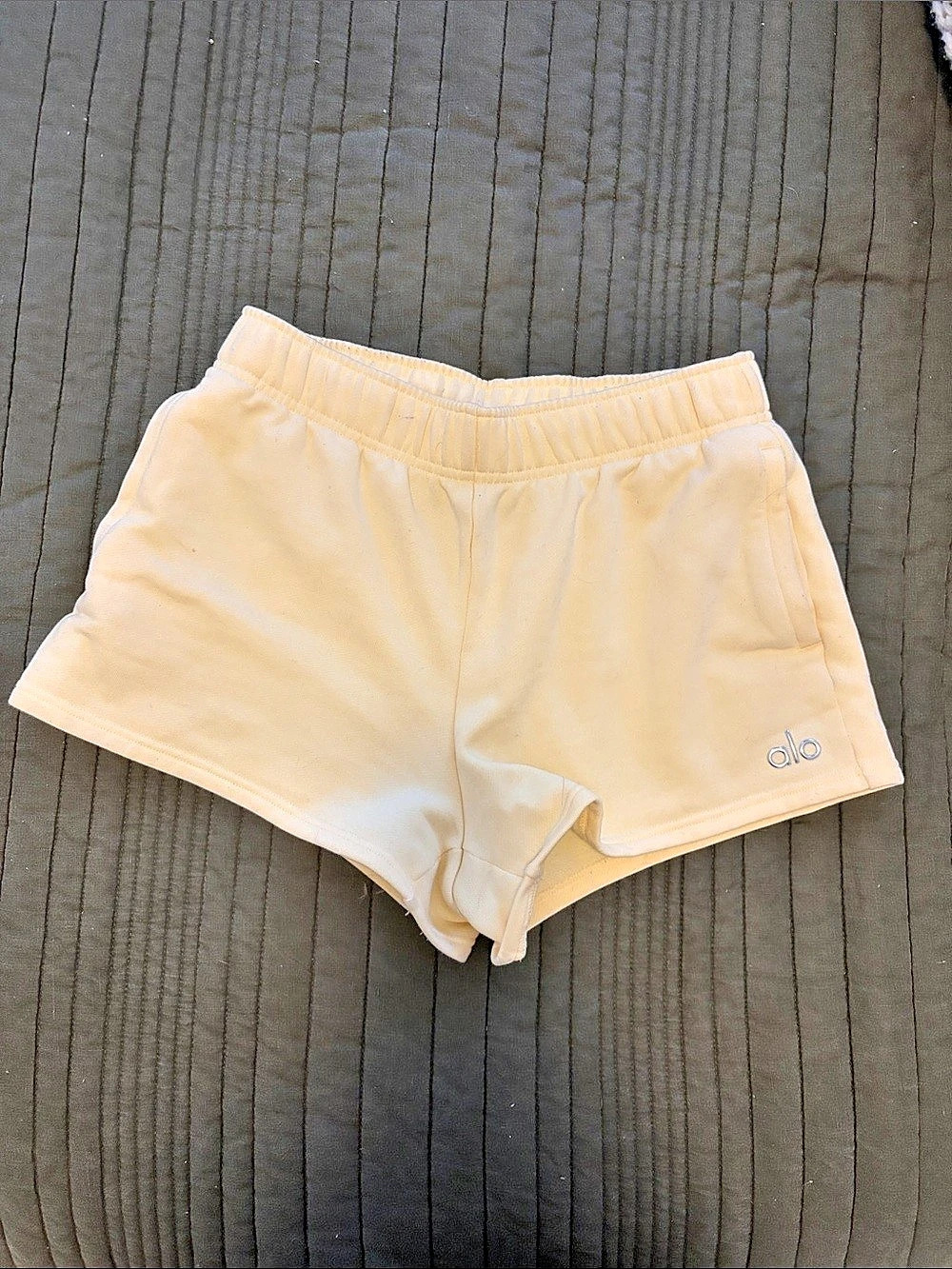Alo Yoga Accolade Sweatshort Yellow Athletic Shorts - Picture 1 of 3